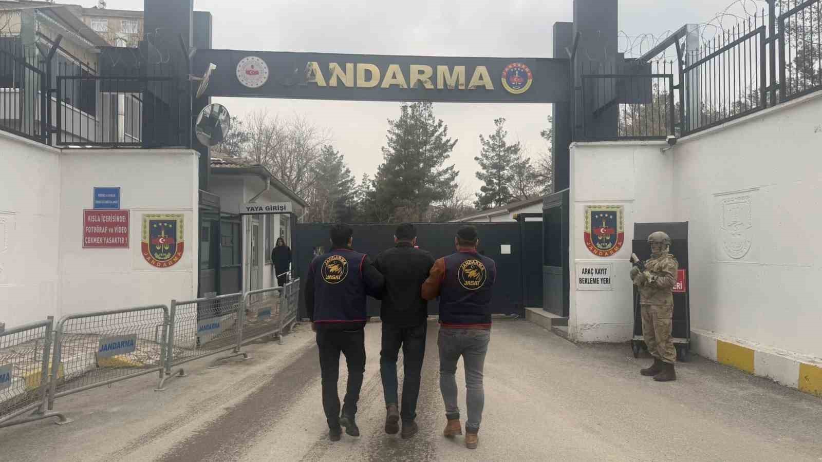 Diyarbakır’da farklı suçlardan araması bulunan 138 şahıs yakalandı