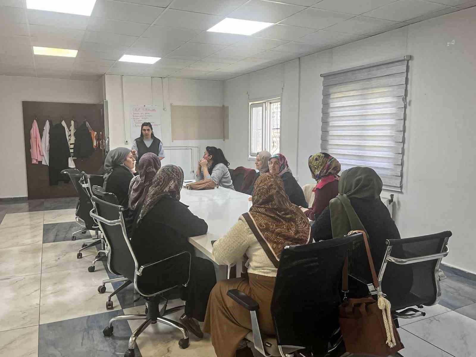 Diyarbakır’da kadın sağlığı eğitim programı sürüyor