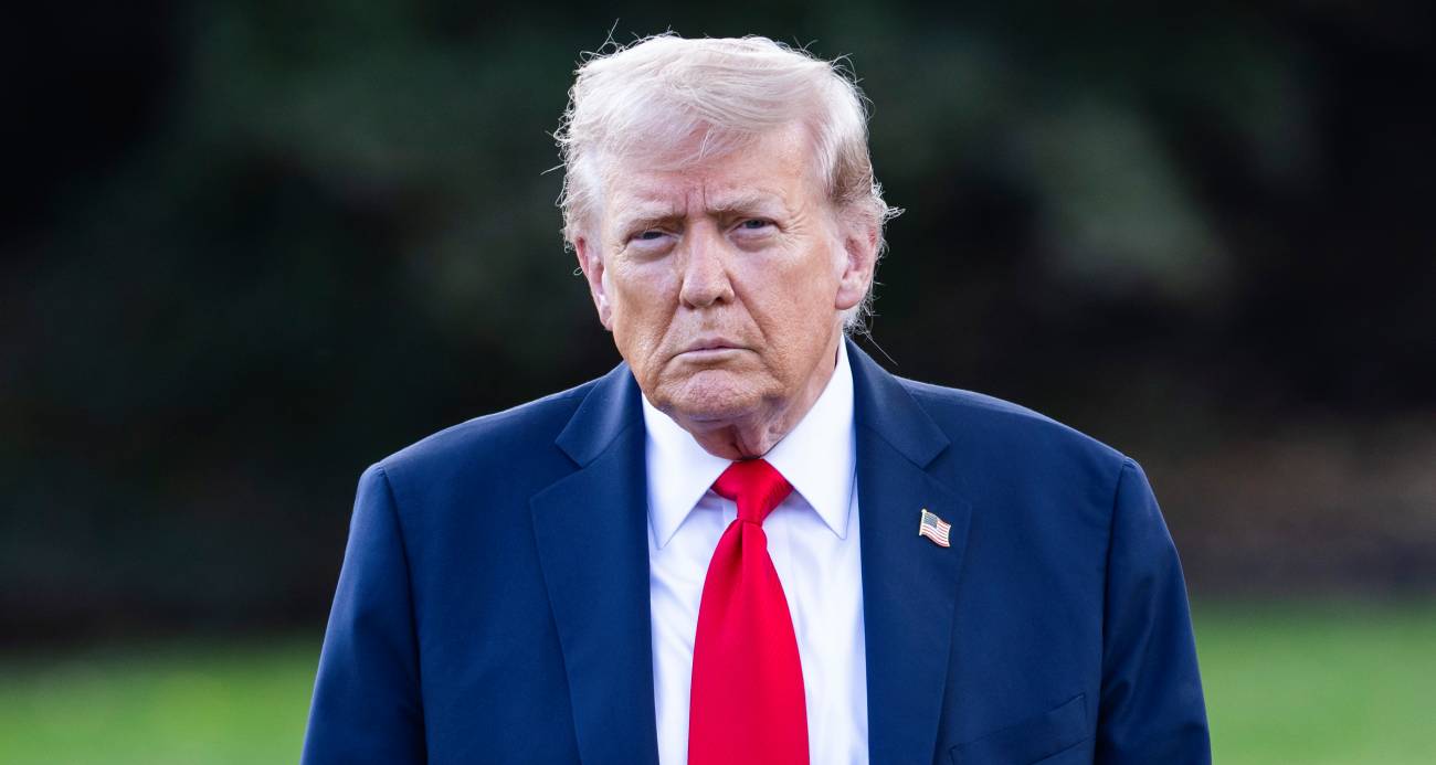 Trump: "İran’ın Hark Adası’ndaki askeri hedefler tamamen yok edildi"