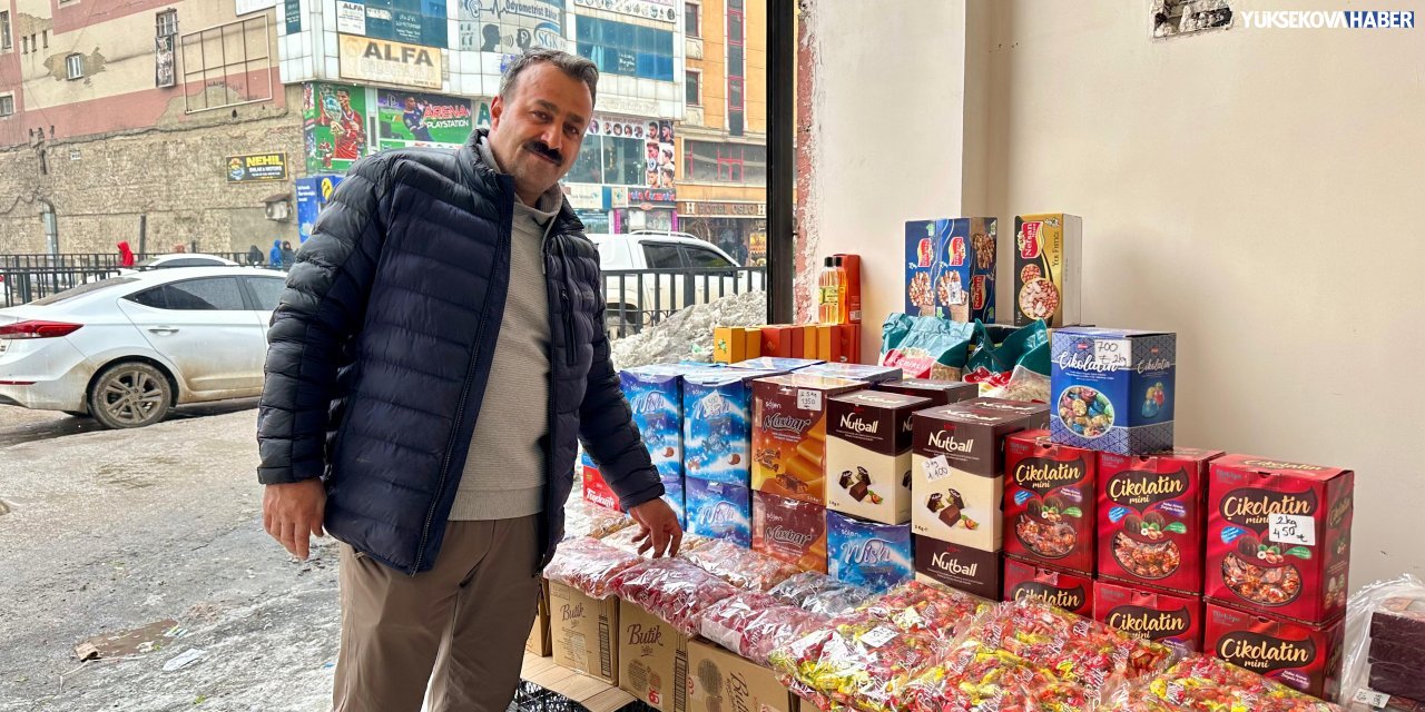 Yüksekova’da şekerleme satıcısı Dinler, satışlardan şikayetçi