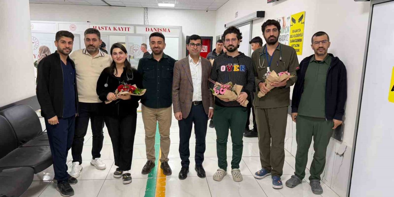 İdil’de 14 Mart Tıp Bayram’ında sağlık çalışanlarıyla bir araya gelindi