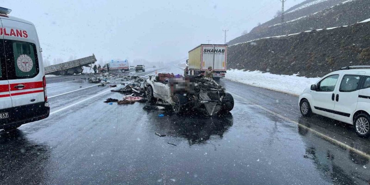 Van–Bitlis karayolundaki kazada hayatını kaybedenlerin Yüksekovalı olduğu öğrenildi
