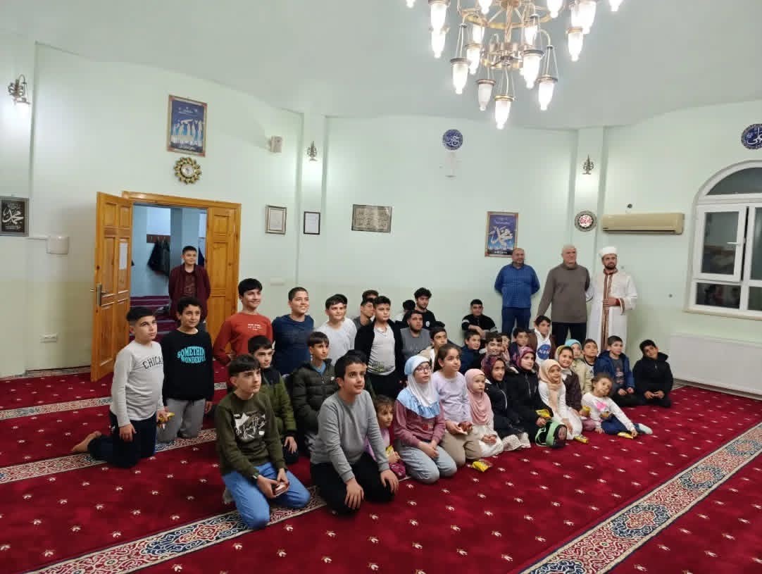 Çüngüş’te Kadir gecesi dualarla idrak edildi