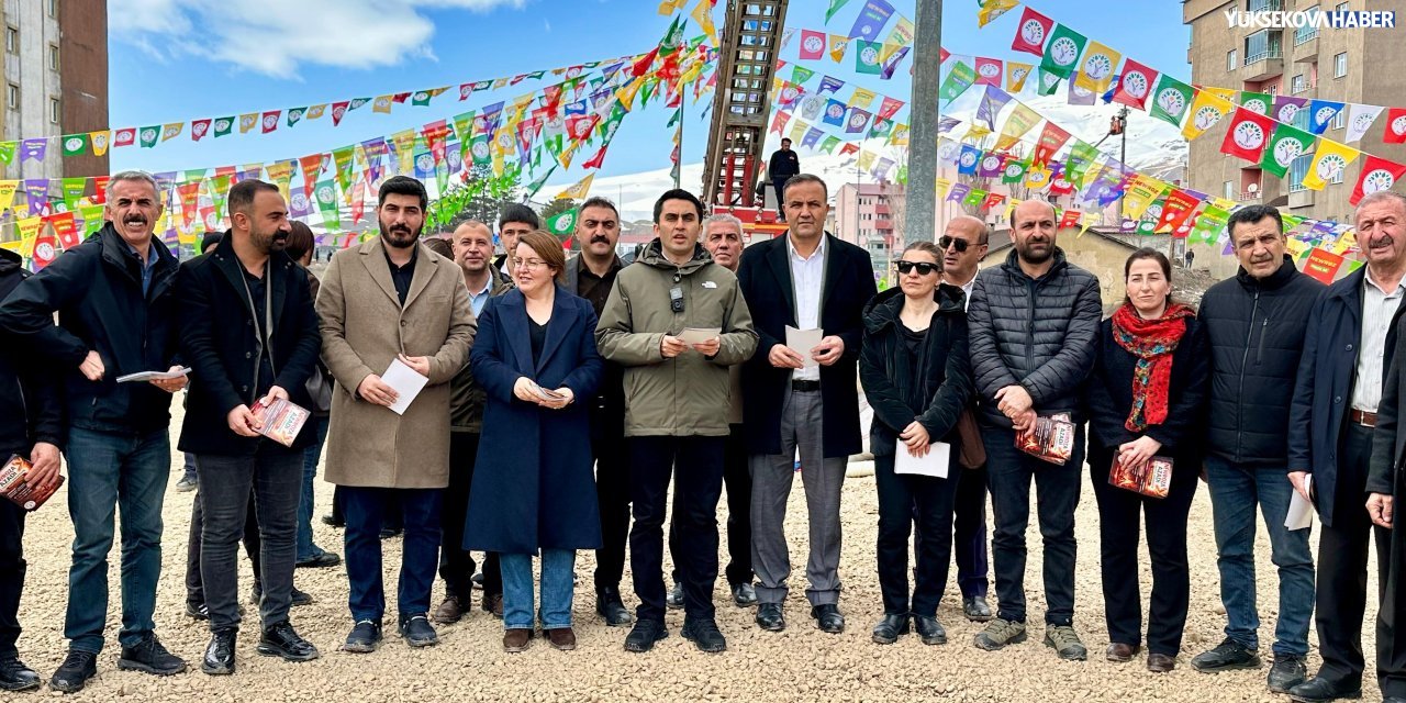 Yüksekova’da Newroz öncesi alan çalışmaları sürüyor