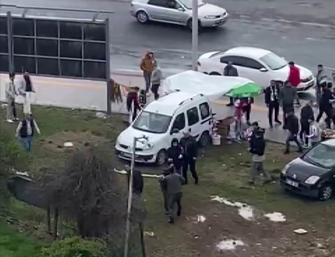 Diyarbakır’da bıçaklı kavga anı kameraya yansıdı