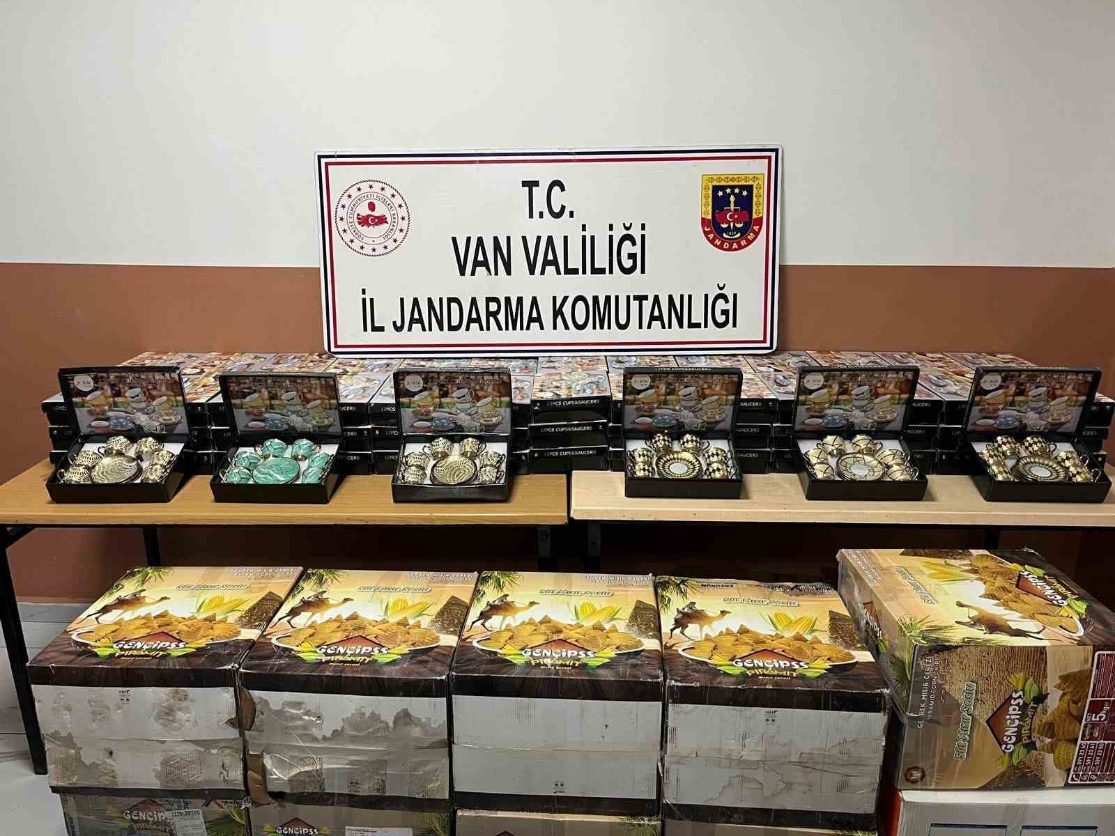 Van’da gümrük kaçakçılığı operasyonu