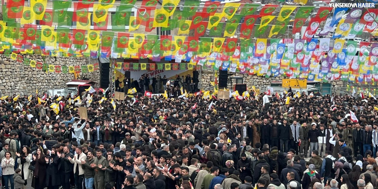 Hakkari’de Newroz kutlandı