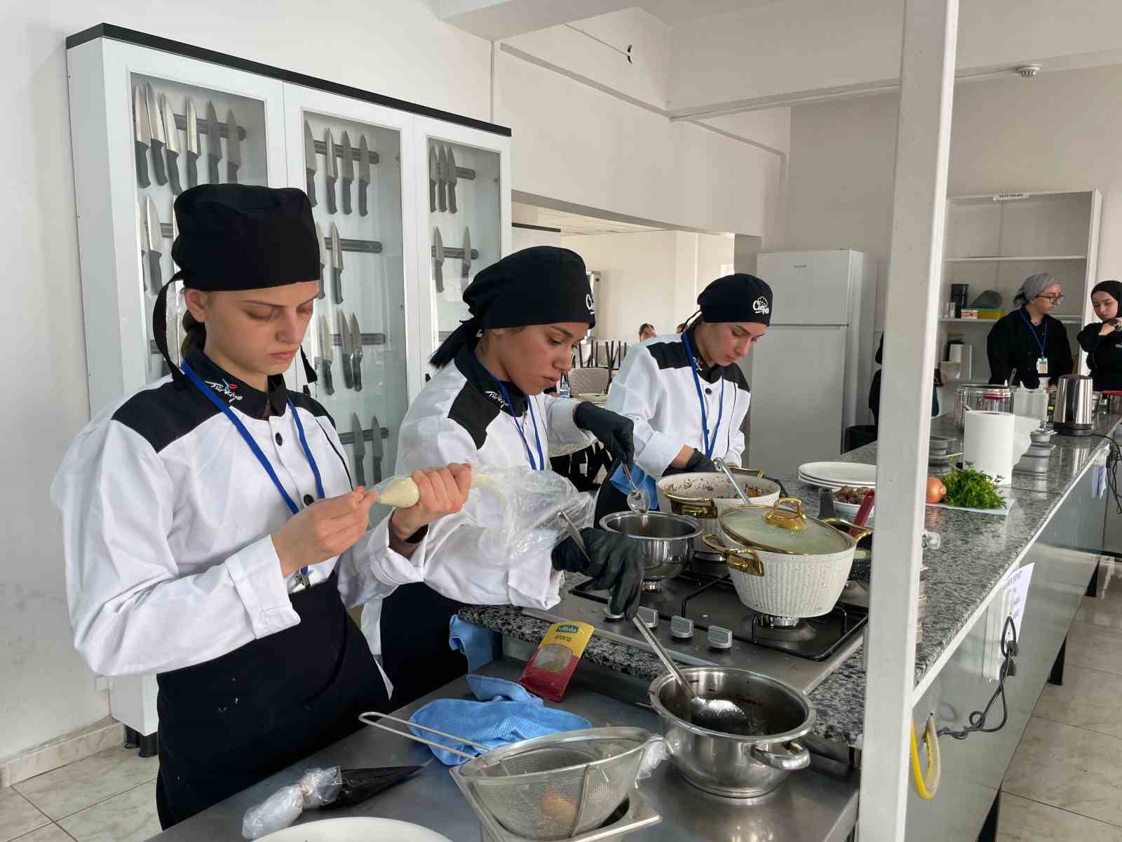 Tatvan’da "2. Uluslararası Gastronomi Yarışması" yapıldı