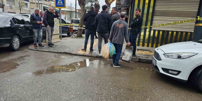Kadın kılığında kuyumcuda soygun girişimi: 1 yaralı