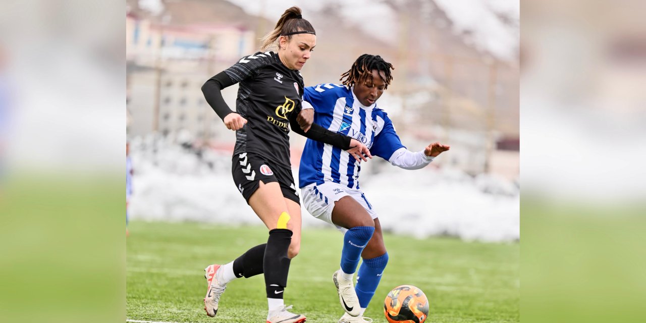 Hakkarigücü, Antalyaspor’u 7-1 mağlup etti