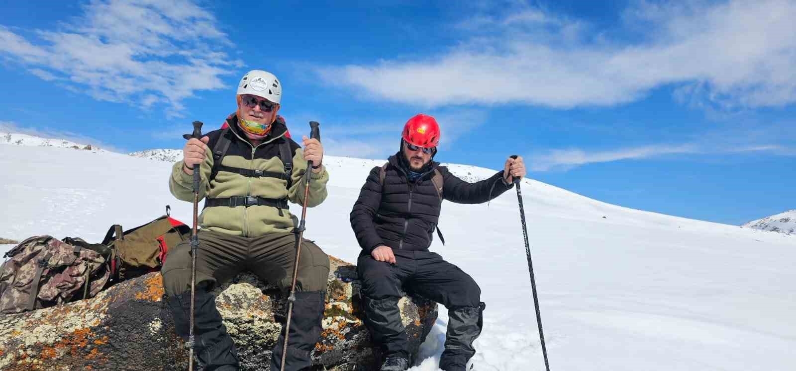 Süphan Dağı’nda doğa yürüyüşü