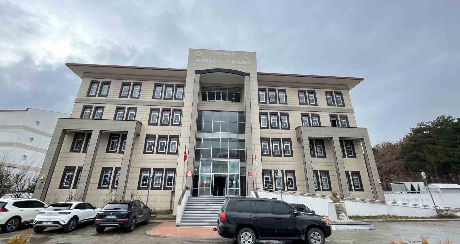 Bitlis’te sahte altın operasyonunda 2 tutuklama