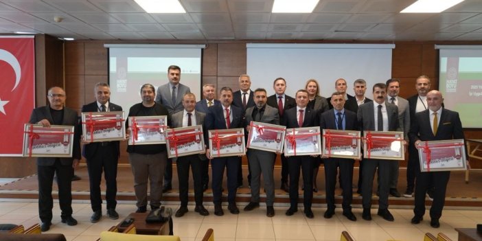 Hakkâri ve Şemdinli Halk Eğitimi Merkezi’ne Ayvalık’tan çifte ödül