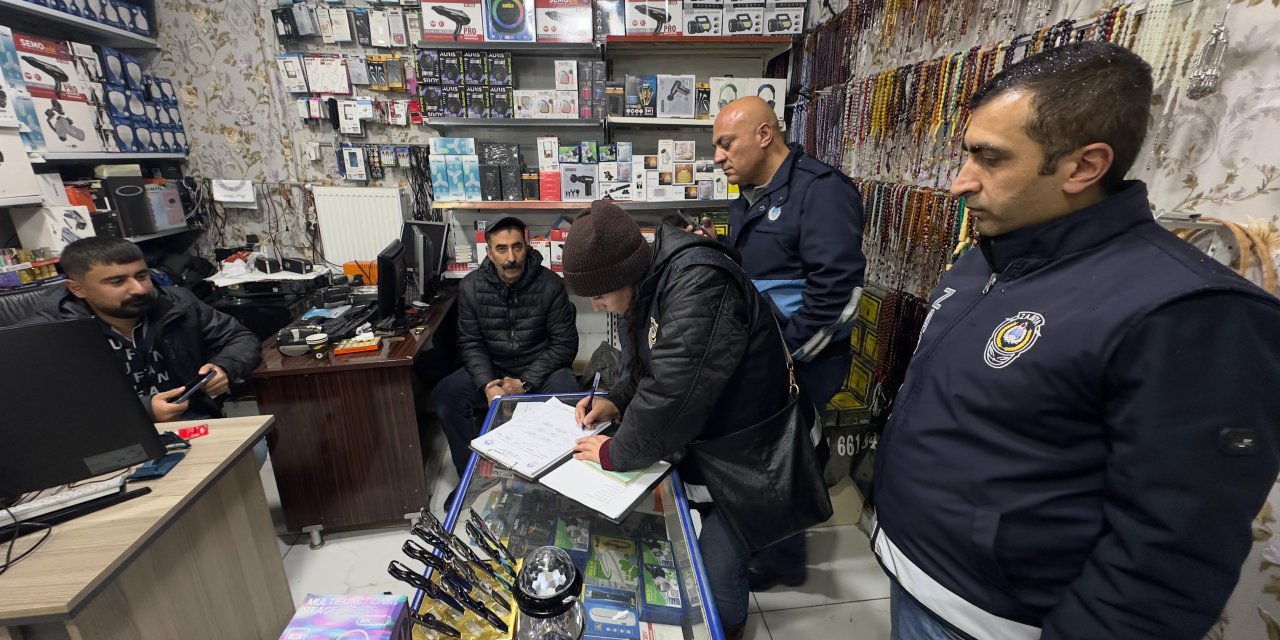 Yüksekova’da iş yerlerine ruhsat denetimi