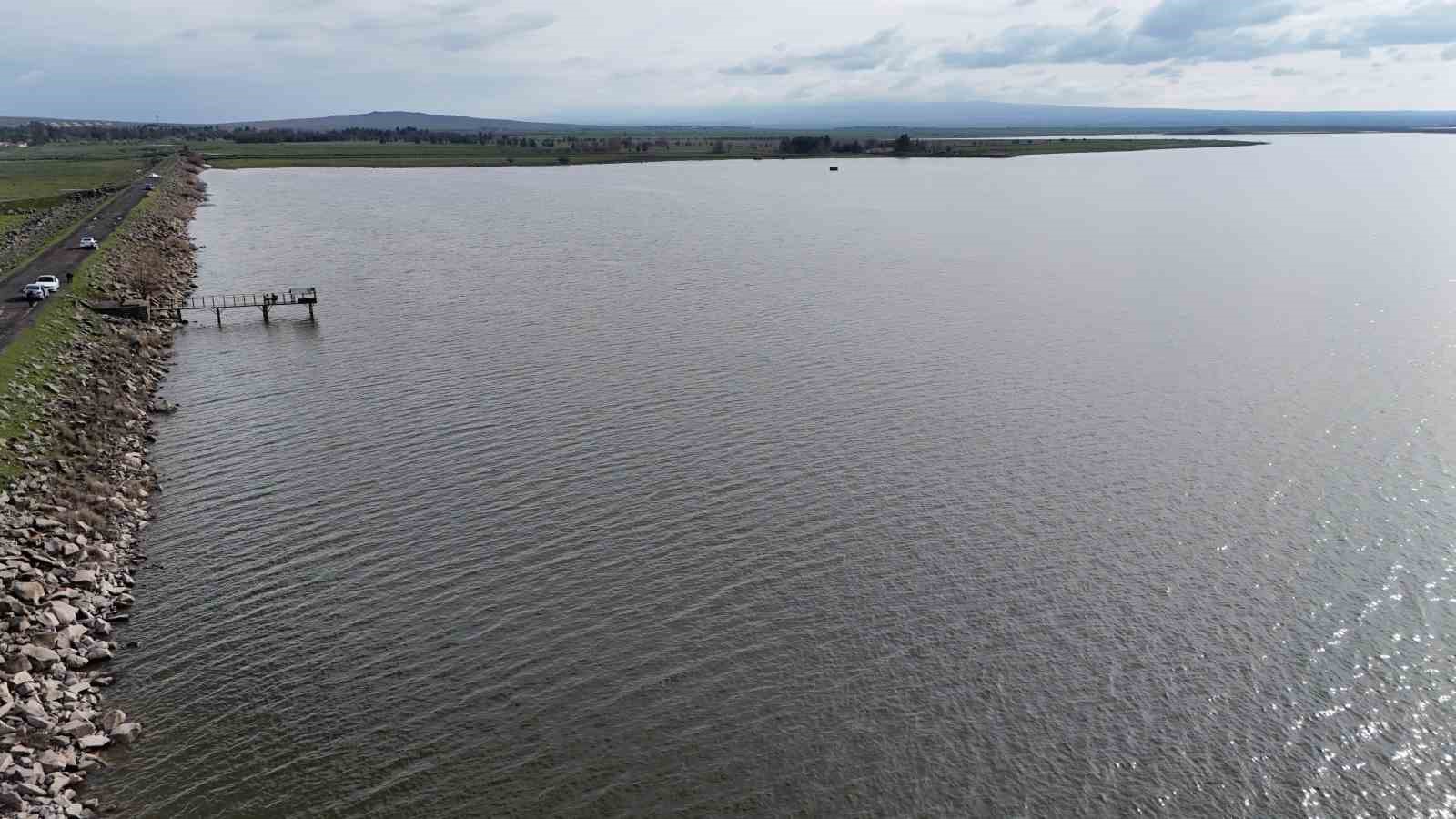 Devegeçidi Baraj Gölündeki kara parçası bir ayda suyla kaplandı