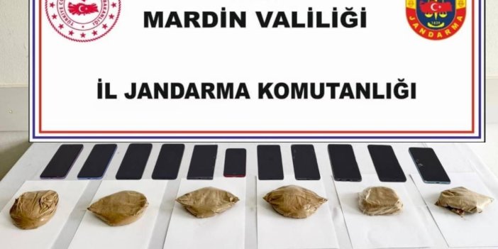 Mezarlıkta toprağa gömülü eroin ele geçirildi