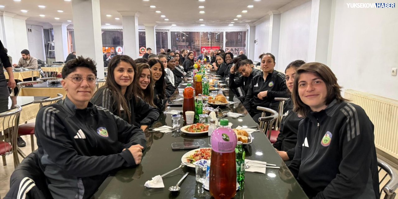 Yüksekova Spor, moral yemeğinde buluştu