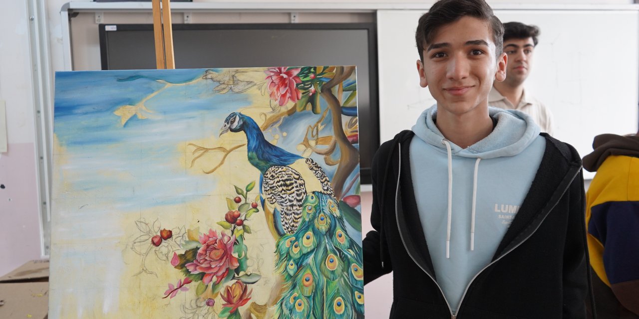 Şırnaklı Hüsam, resimleriyle ABD’nin prestijli sanat okuluna birinci sıradan ve tam burslu kabul aldı