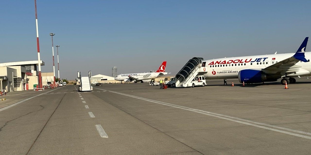 Şırnak Şerafettin Elçi Havalimanı 3 ayda 105 bin 955 yolcuya hizmet verdi