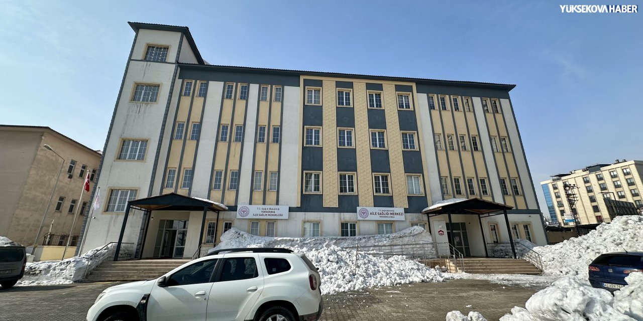 Yüksekova İlçe Sağlık Müdürlüğü’nde görev değişimi