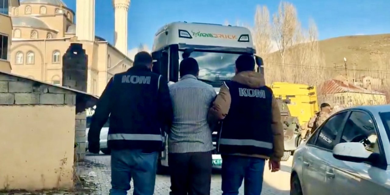 Yüksekova’da kaçakçılık ve rüşvet operasyonu: 4 kişi tutuklandı