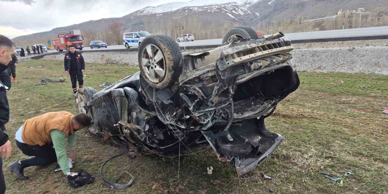 Van’da Muradiye-Çaldıran yolunda kaza: 1 ölü, 2 yaralı