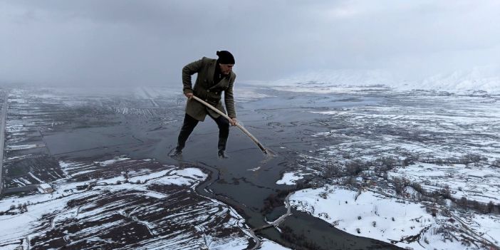 Yüksekova ovasında su seviyesi arttı: Köprücük köyü çevresinde taşkın oluştu