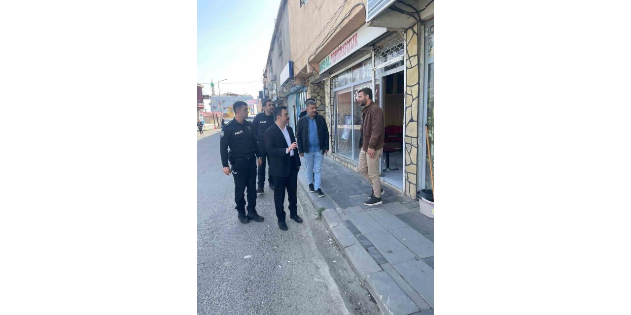 Dicle Kaymakamı Atış, esnaf ve vatandaşlarla bir araya geldi