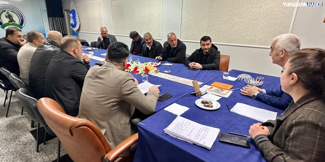 Yüksekova’da arsa satışları ve rayiç bedeller için değerlendirme toplantısı yapıldı