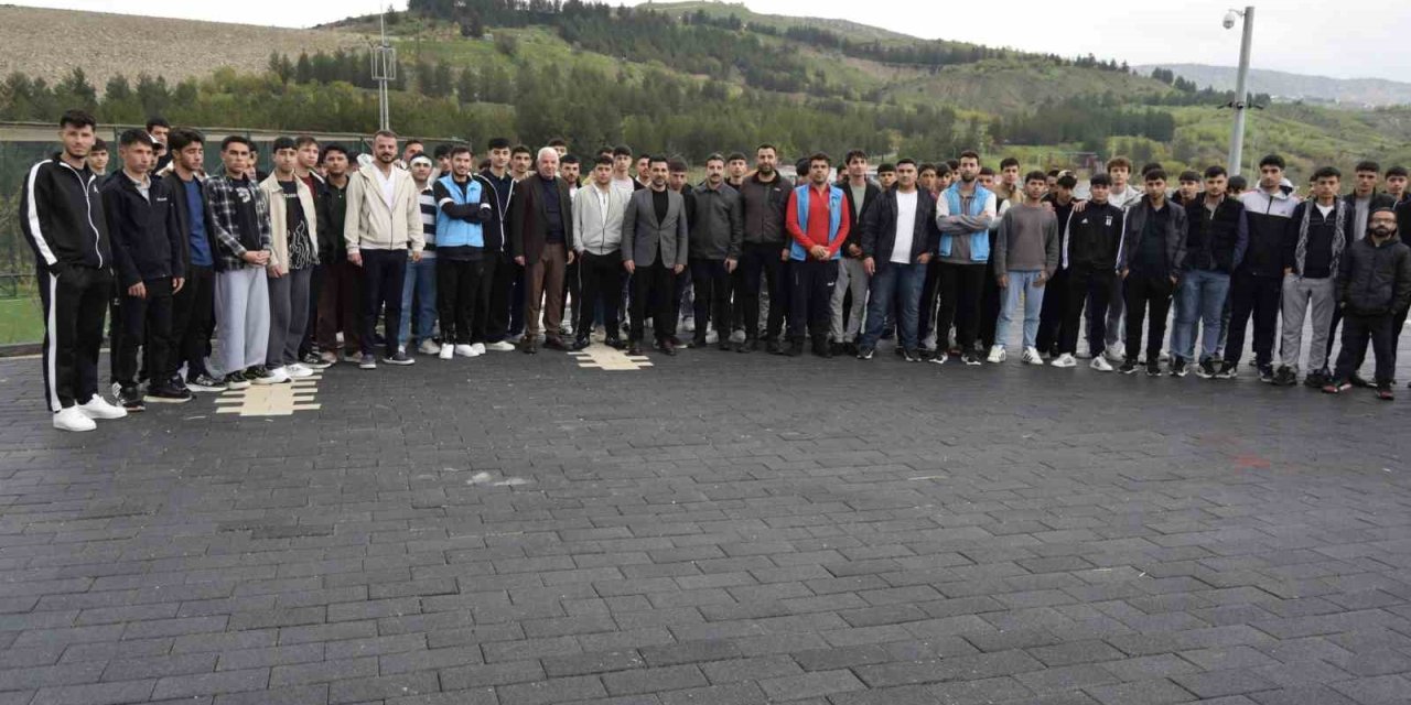 Dicle Selahaddin Eyyubi Gençlik Kampı gençleri ağırlıyor