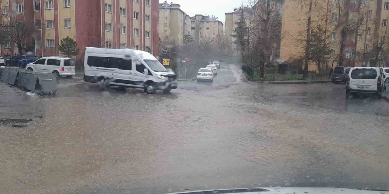Hakkari’de sağanak alarmı