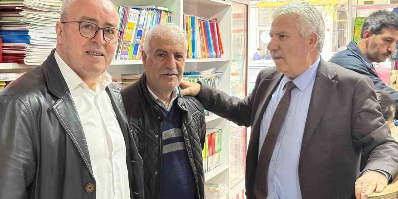 Başkan Karamehmetoğlu esnaf ve vatandaşlarla bir araya geldi