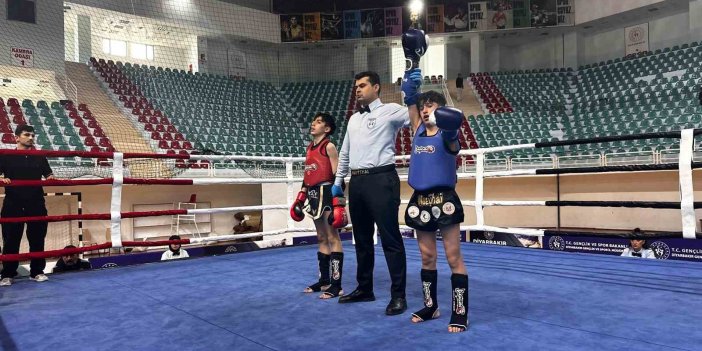 Çataklı öğrenci Ömer Muhan, Muay Thai Türkiye Şampiyonu oldu