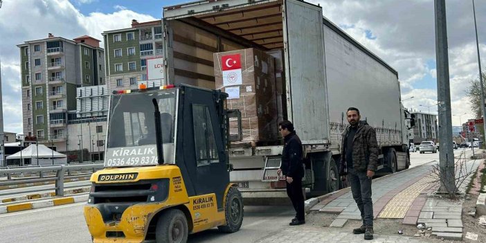 İran’a sağlık desteği: Van’dan gönderilen yardım tırı sayısı 9 oldu