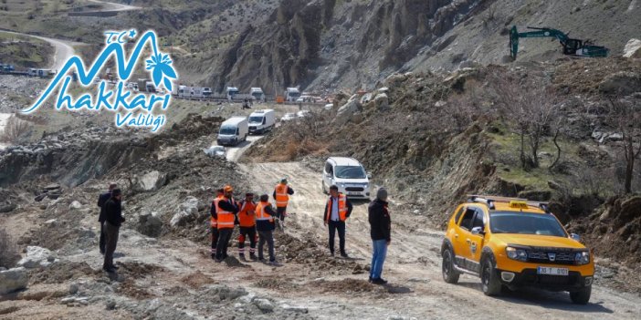 Hakkari Valiliği: Sabah saatlerinde hafif araçlar geçecek, akşam saatlerinde kapalı olacak