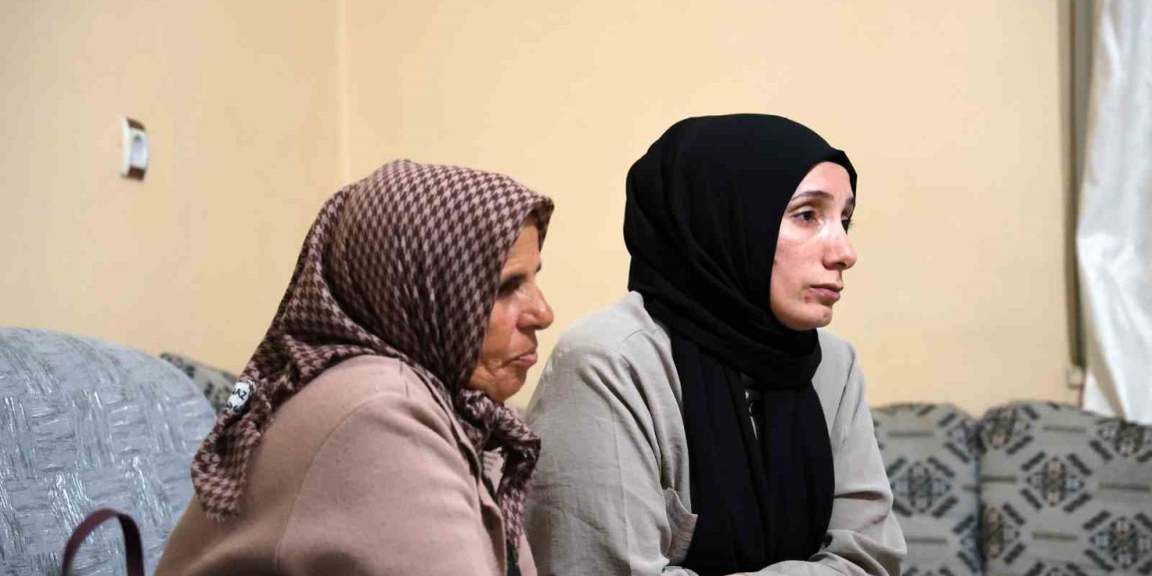 Cesetleri bulunamayan Gülistan Doku ve Mekiye Akyel’in ailesi Diyarbakır’da bir araya geldi