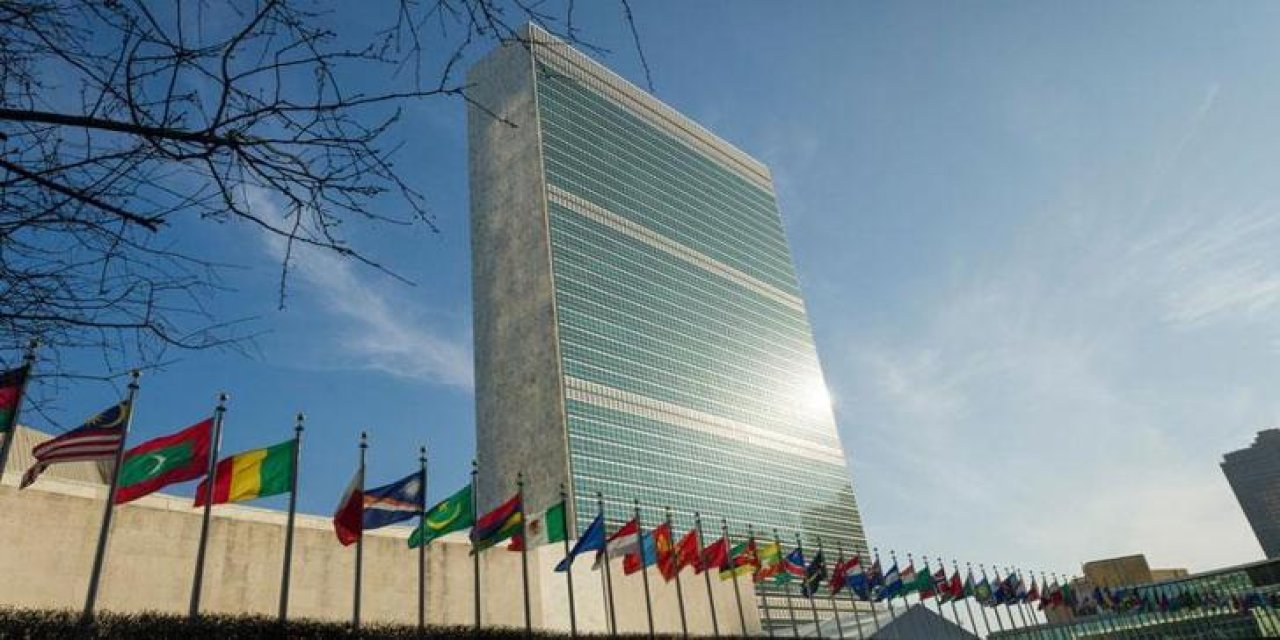 BM: Hürmüz Boğazı'nda gemi geçişleri yüzde 95,3 azaldı