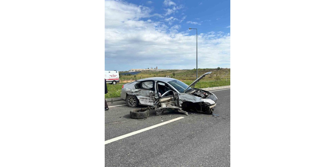 Mardin’de minibüs ve otomobil çarpıştı: 2 yaralı