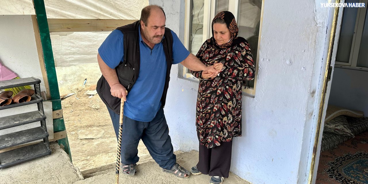 Yüksekova: Engelli Kına, tekerlekli sandalye ve yol talebini yineledi