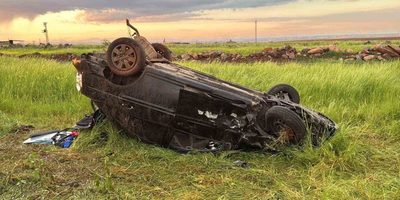 Diyarbakır’da araç takla attı: 10 kişi yaralandı
