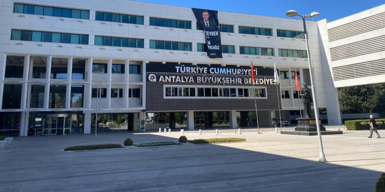 Antalya Büyükşehir Belediyesi'ne yönelik yeni operasyon: 34 gözaltı