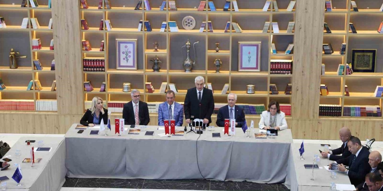 Mardin’de "Ekonomiye Yön Verenler" zirvesi yapıldı