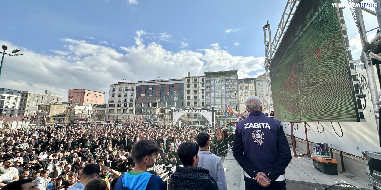 Yüksekova’da Amedspor heyecanı dev ekranda