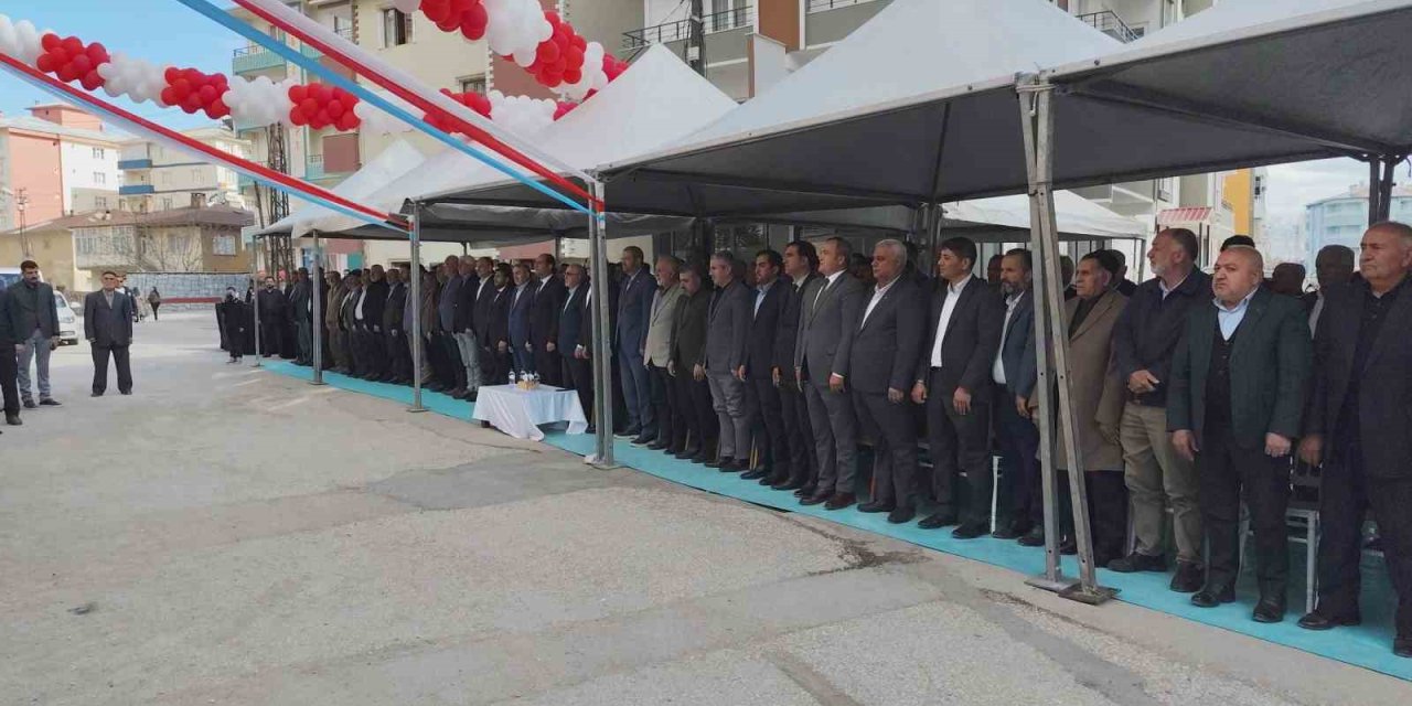 İlim Yayma Cemiyeti Erciş Şubesi’nin yeni hizmet binası törenle açıldı