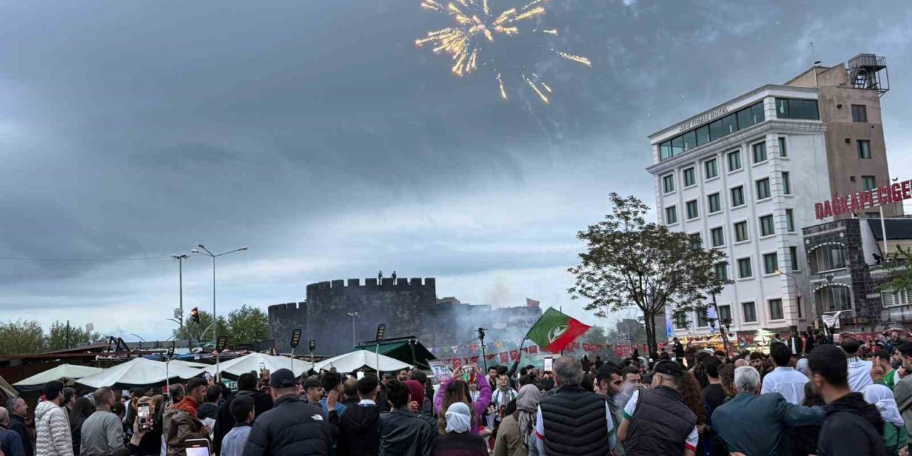 Diyarbakır’da şampiyonluk kutlamalarında 11 yaralı, 10 gözaltı