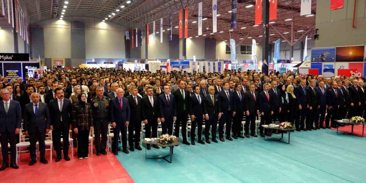Doğu Anadolu Kariyer Fuarı Van'da kapılarını açtı