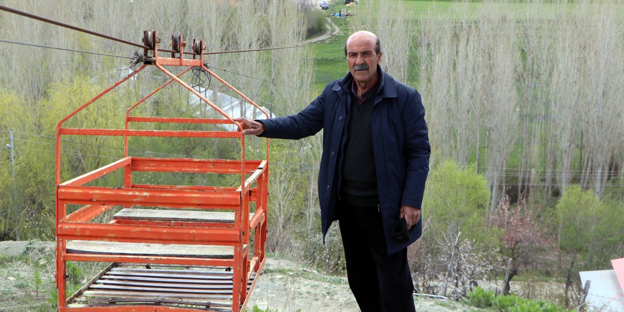 Teleferik sistemi ile bahçesine 40 dakika yerine 40 saniyede ulaşıyor