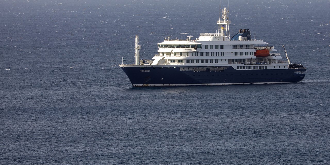 Atlas Okyanusu'ndaki lüks yolcu gemisinde görülen hantavirüsün kronolojisi