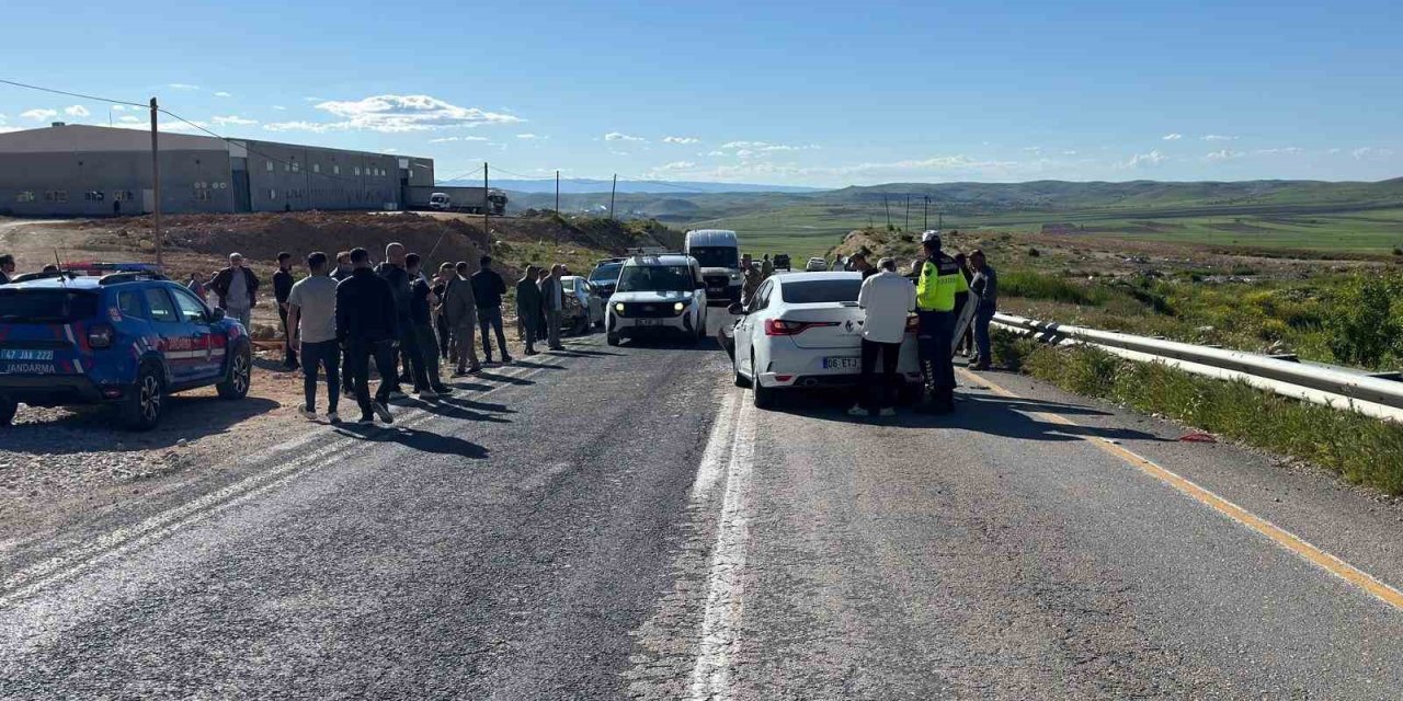 Mardin’de iki araç çarpıştı: 1 yaralı
