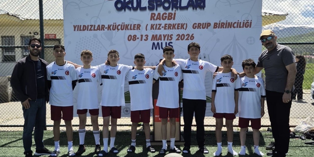 Vanlı eğitimciden şampiyonluklarla dolu 20 yıllık veda
